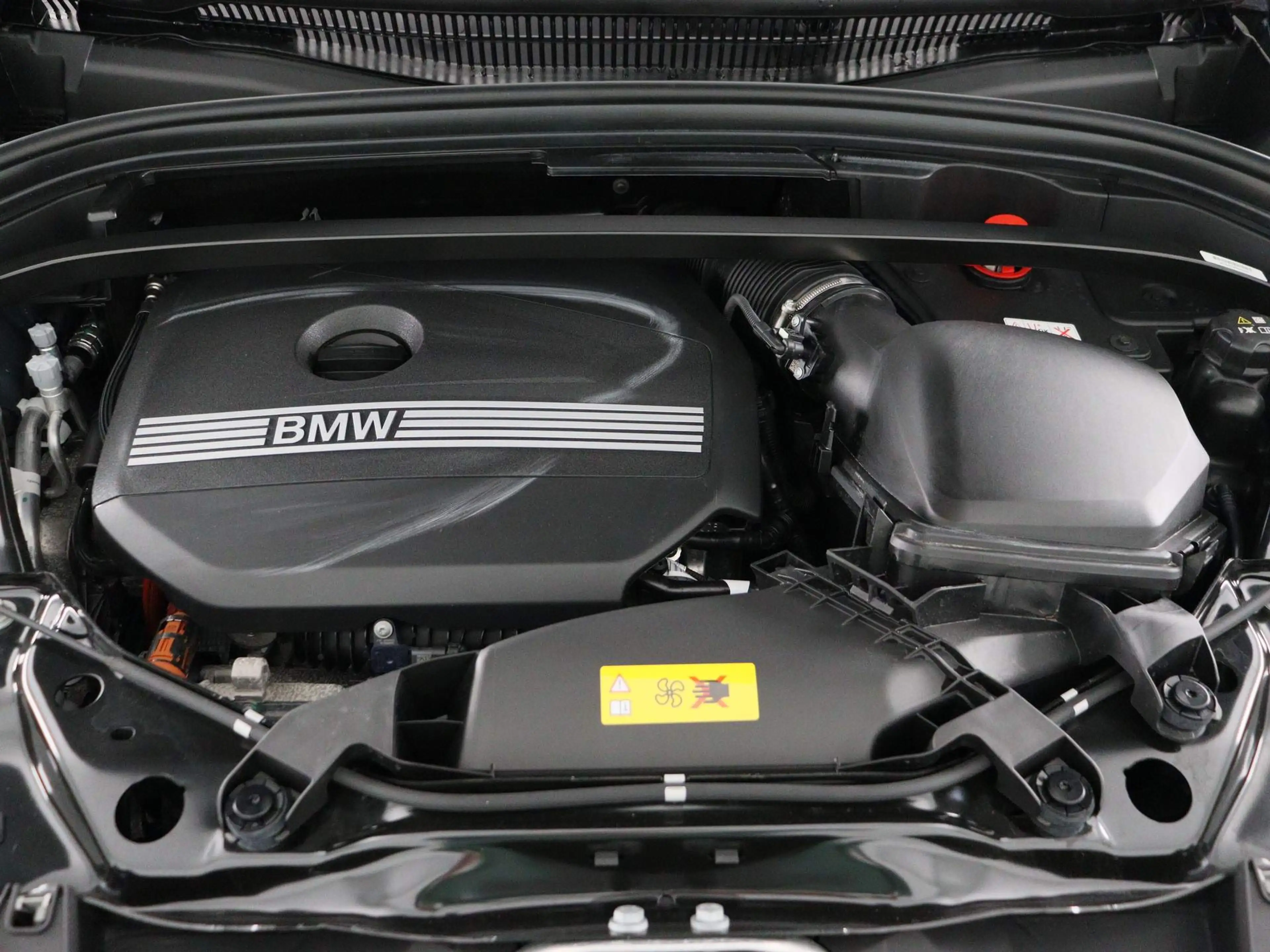 BMW X1 xDrive30e — photo 5