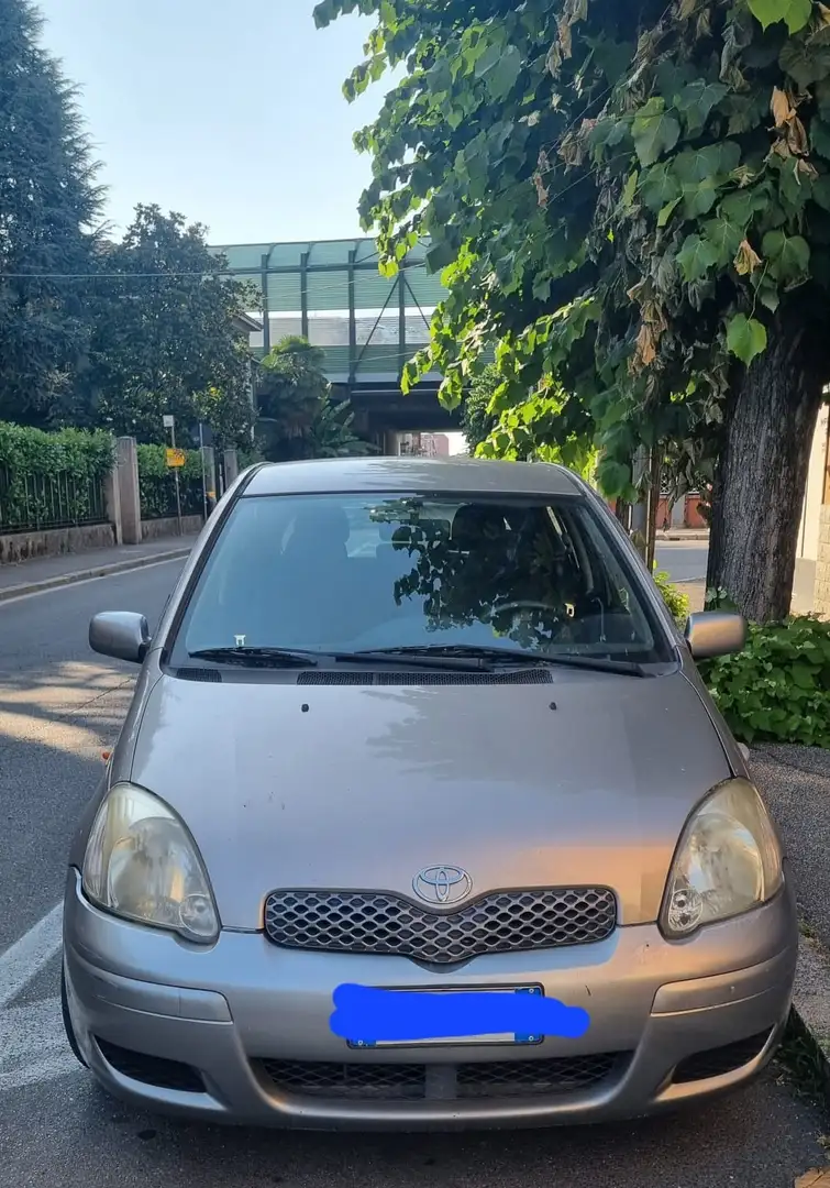 Toyota Yaris 5p 1.0 benzina - 1