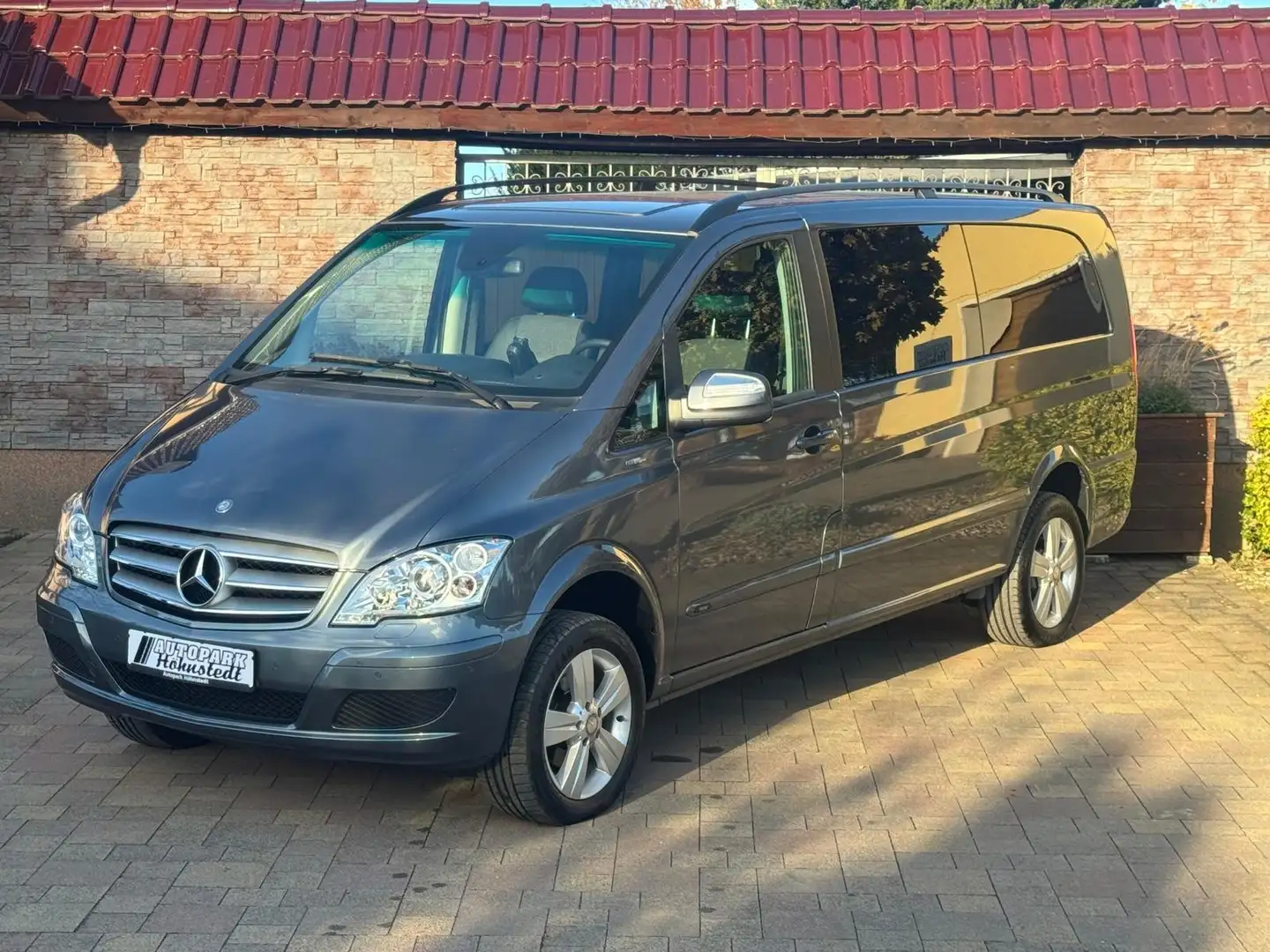 Mercedes-Benz Viano 2.2 CDI Trend Edition extralang (639.815) Grau - 1