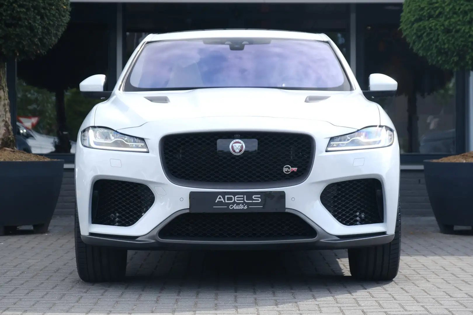 Jaguar F-Pace 5.0 V8 S/C AWD SVR Panodak Meridian HUD Zilver - 2
