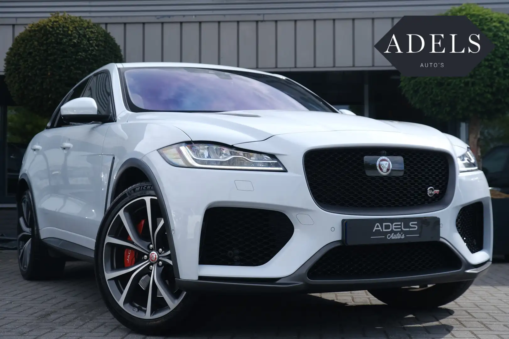 Jaguar F-Pace 5.0 V8 S/C AWD SVR Panodak Meridian HUD Zilver - 1