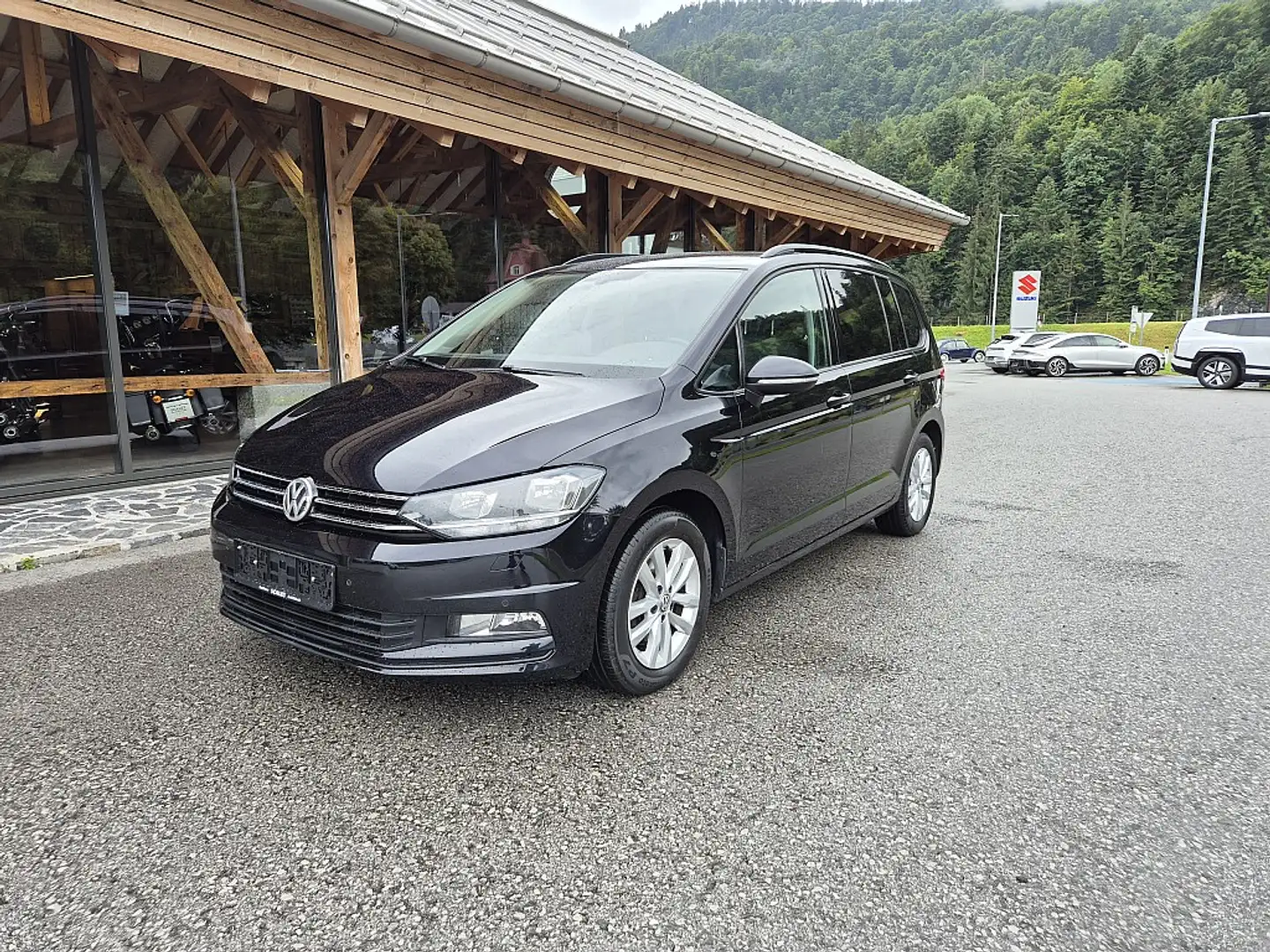Volkswagen Touran Comfortline 1,6 SCR TDI Schwarz - 1