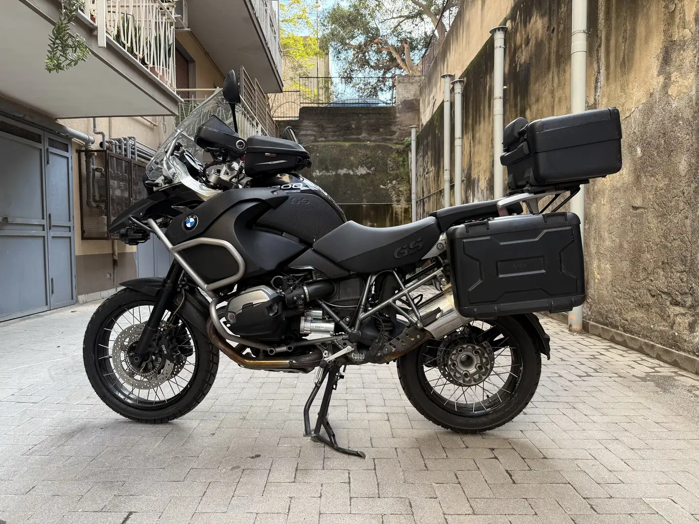 BMW R 1200 GS Adventure - 1