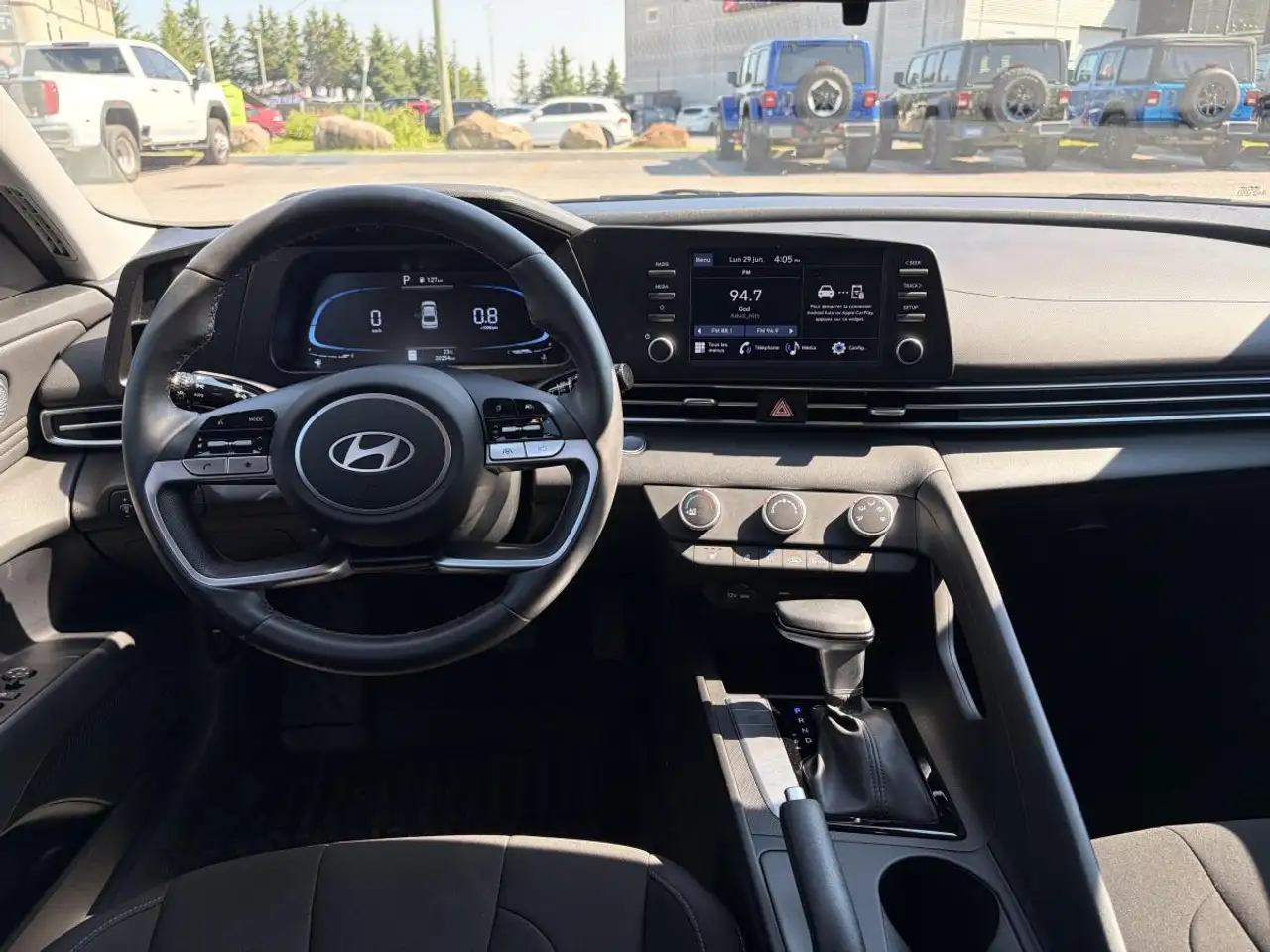 Hyundai ELANTRA снимка Hyundai ELANTRA