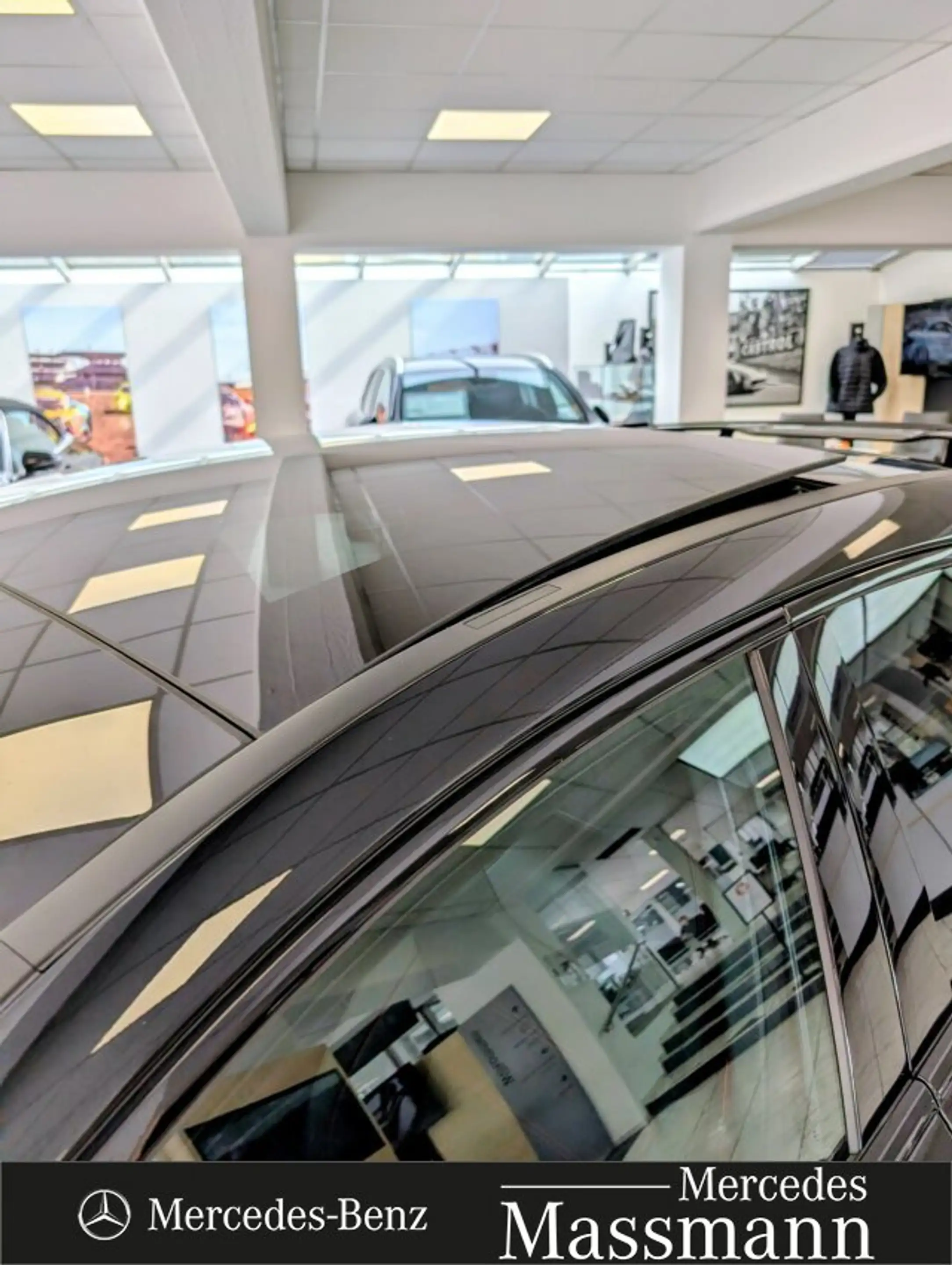 Mercedes-Benz A 45 AMG 4MATIC+ Aero Package Premium Plus Navi/Pano.-Dach — photo 9