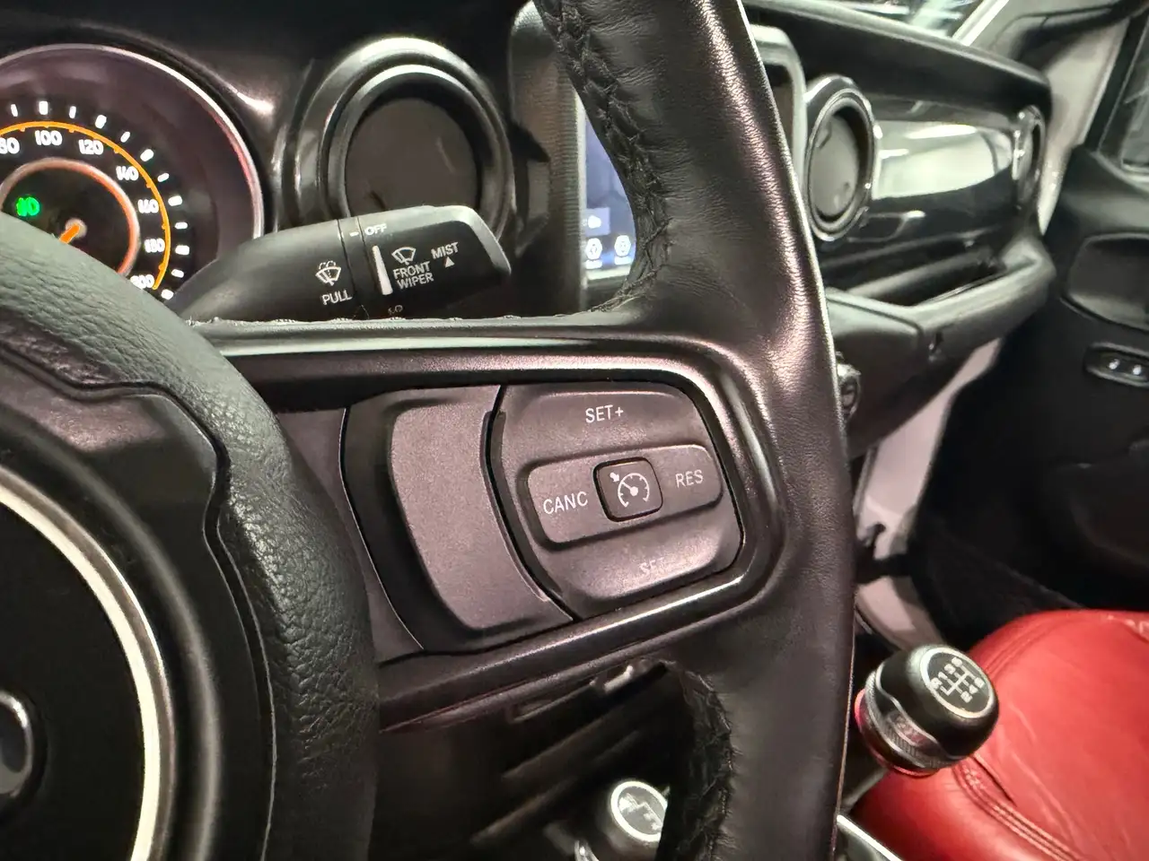 Jeep Gladiator photo Jeep Gladiator