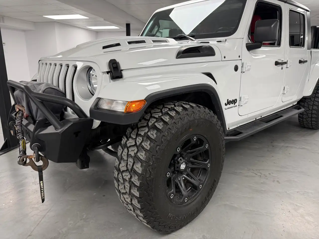 Jeep Gladiator photo Jeep Gladiator