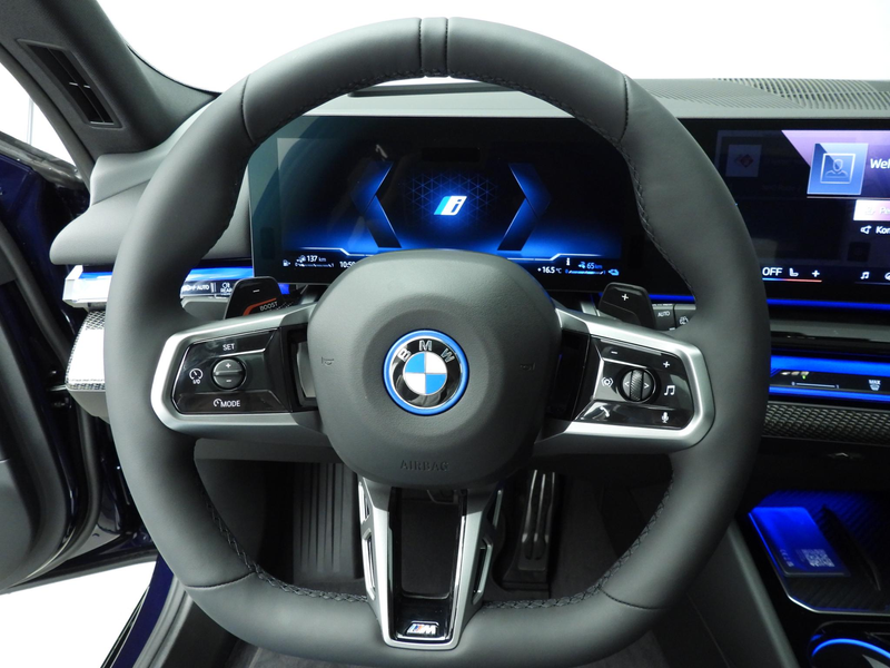 BMW 550 5 Serie Touring 550e xDrive M-Sportpakket Pro / Pa — photo 11