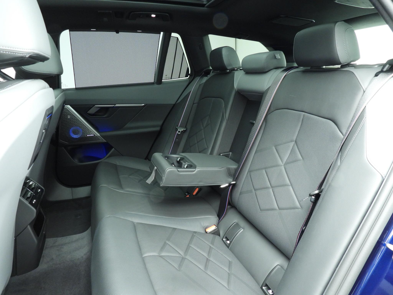 BMW 550 5 Serie Touring 550e xDrive M-Sportpakket Pro / Pa — photo 8