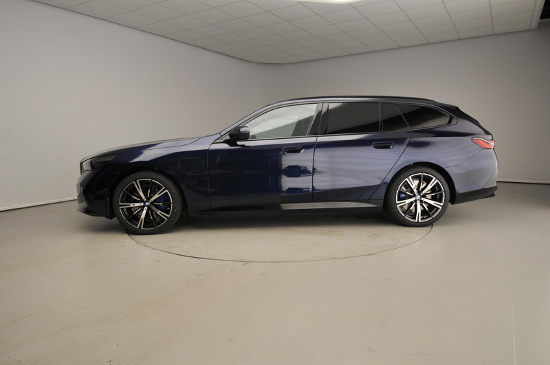 BMW 550 5 Serie Touring 550e xDrive M-Sportpakket Pro / Pa — photo 2