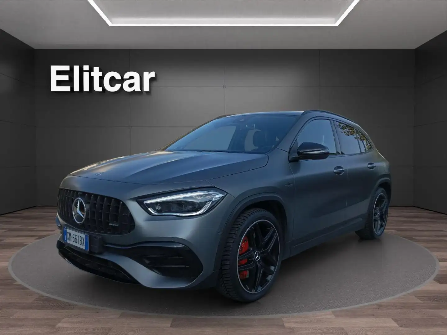 Mercedes-Benz GLA 45 AMG S 4Matic+ Grijs - 1