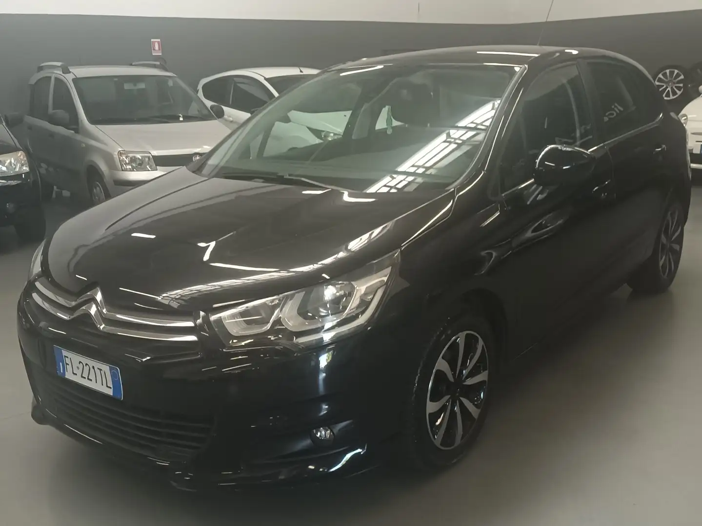 Citroen C4 C4 II 2016 1.6 bluehdi Feel 100cv Nero - 2