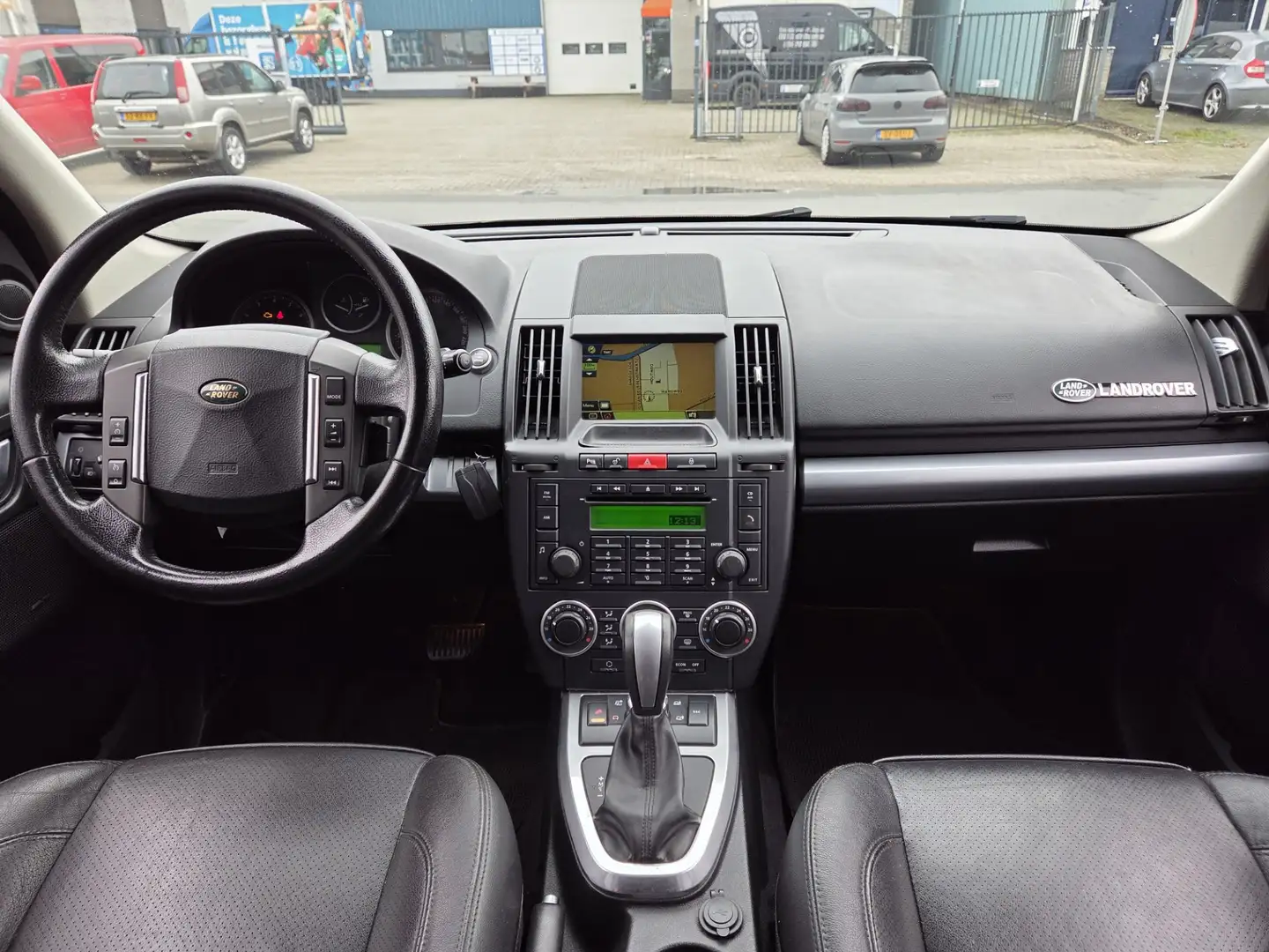 Land Rover Freelander 3.2 i6 HSE|Trekhaak|Cruise|PDC|APK|NAP Zwart - 2
