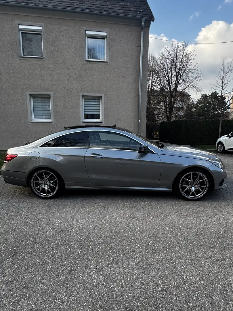 Mercedes-Benz E 200 CGI BlueEfficiency Aut. - 2