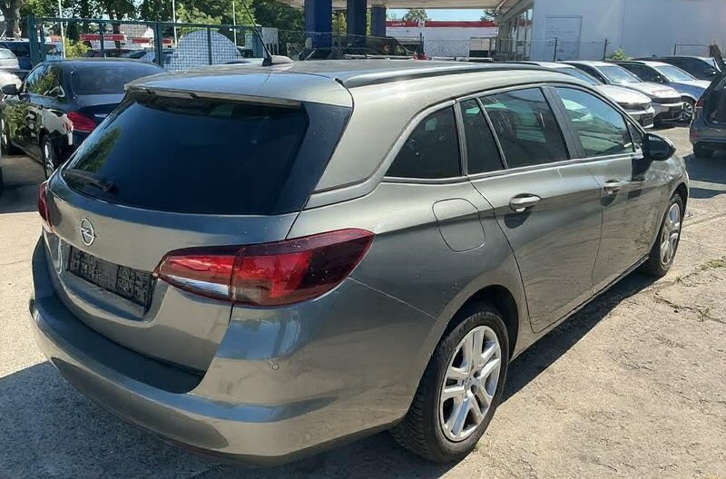 Opel Astra 1.5 CDTI Sports Tourer Edition 1. Hand Navi AHK PDC — photo 2