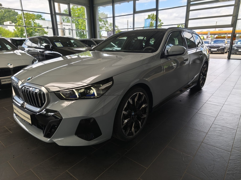BMW 520 d Tour.xDr M Sport ACC/Pano/360°/B&W/21"/HUD — photo 3