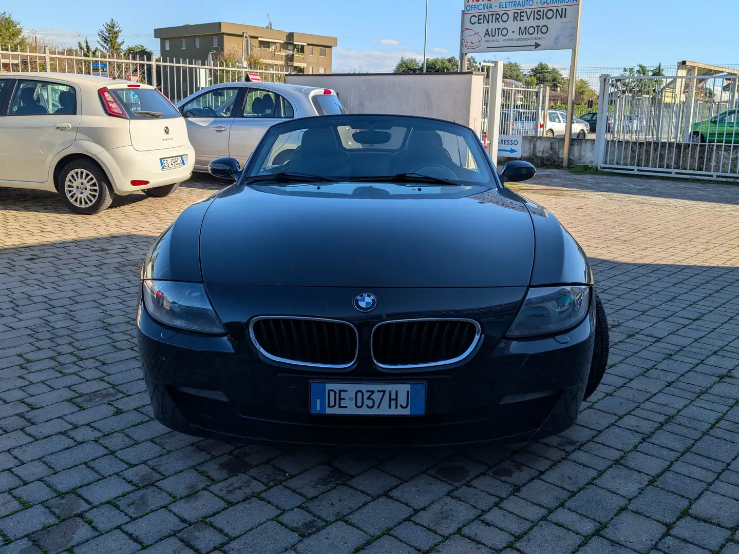 BMW Z4 Roadster 2.0i Nero - 2