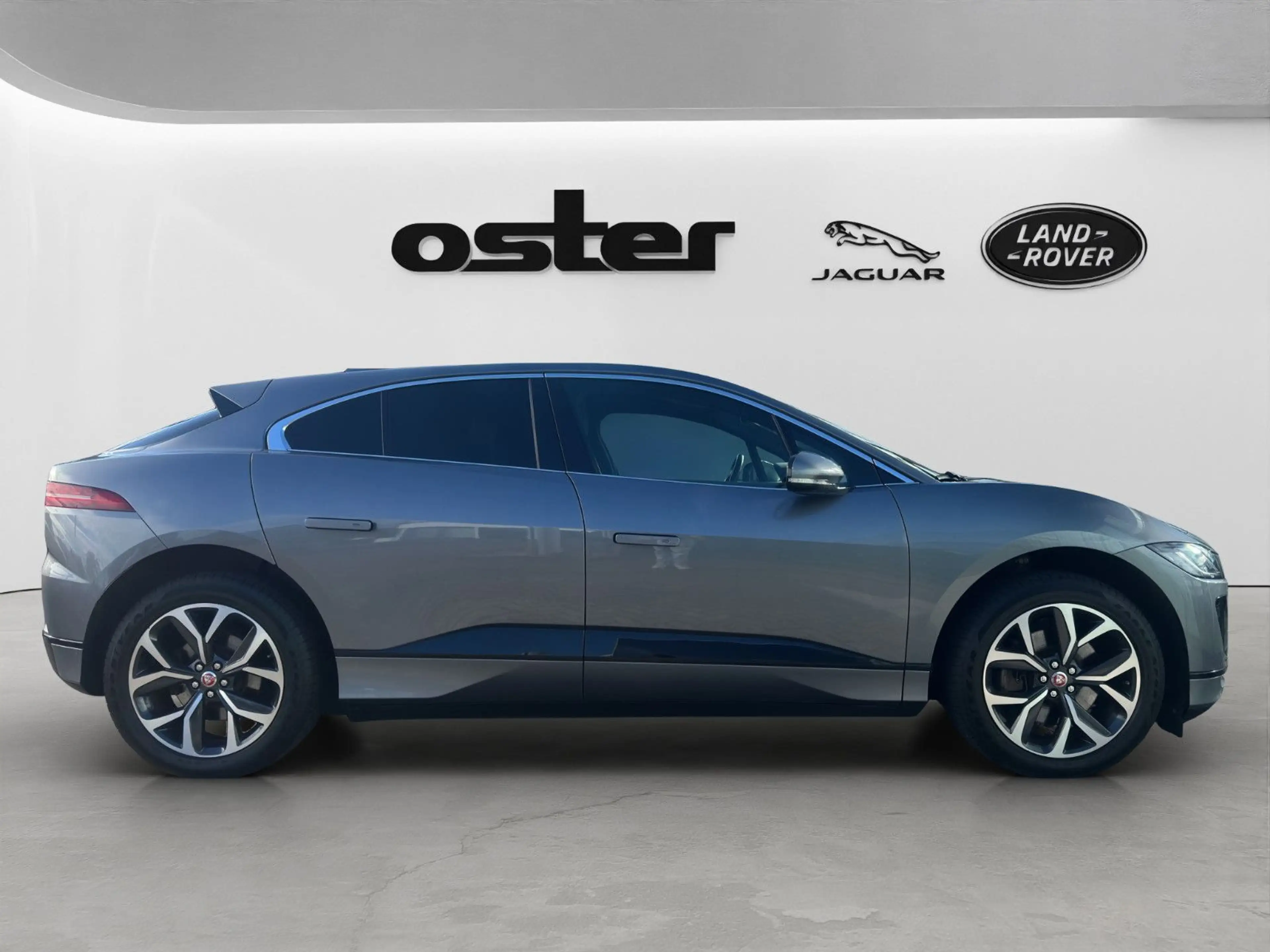 Jaguar I-Pace EV400 S |AWD|Pano|Keyless|Standheiz|Sound — photo 7