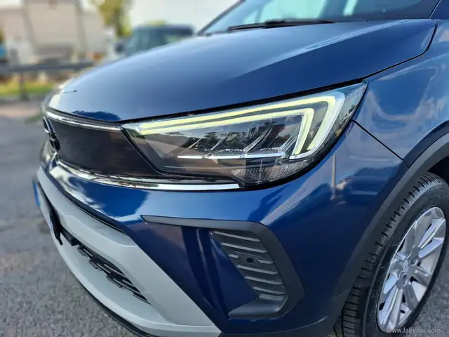 Opel Crossland X view 4