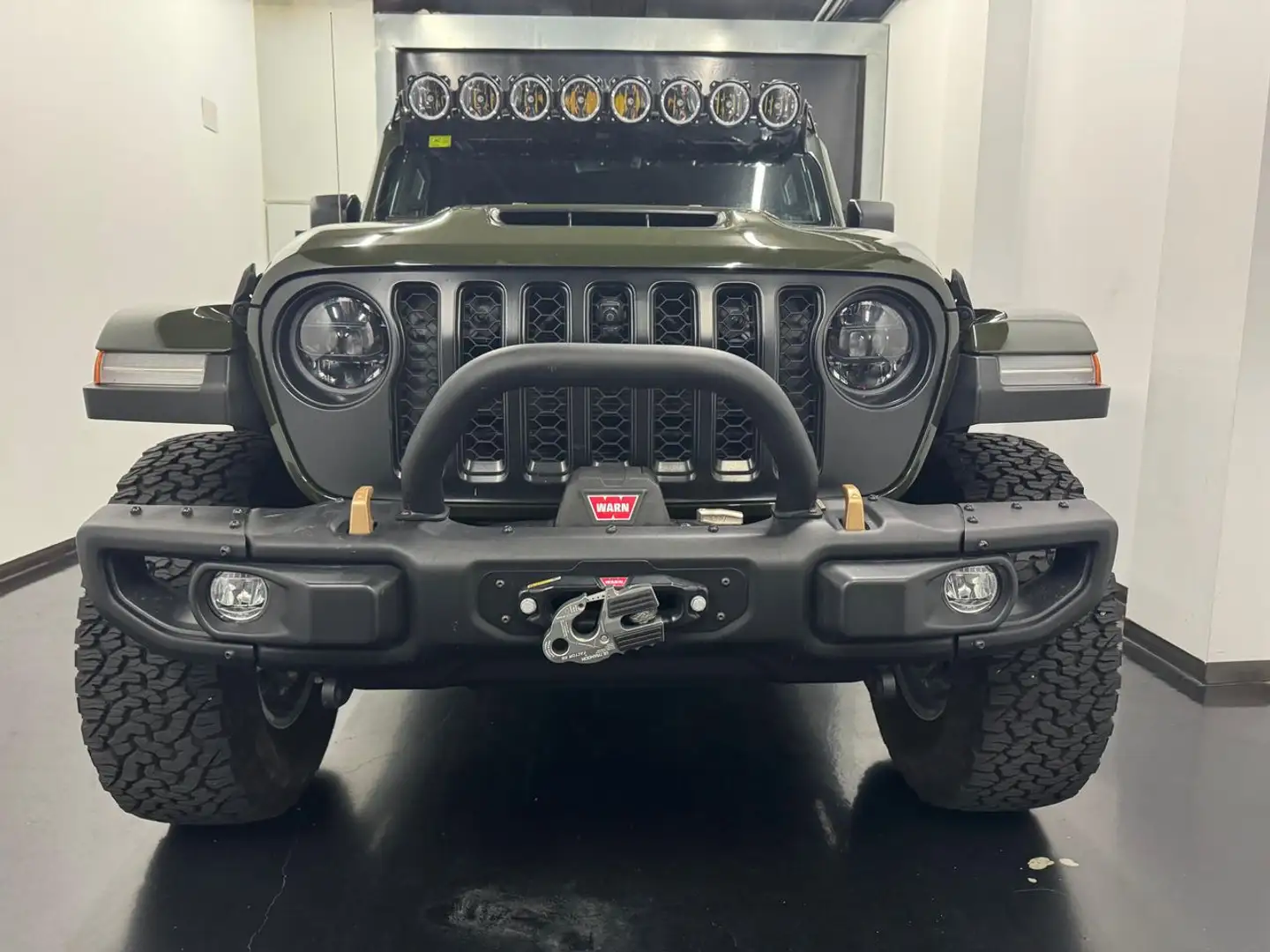 Jeep Wrangler Rubicon Hemi 392 Verde - 2