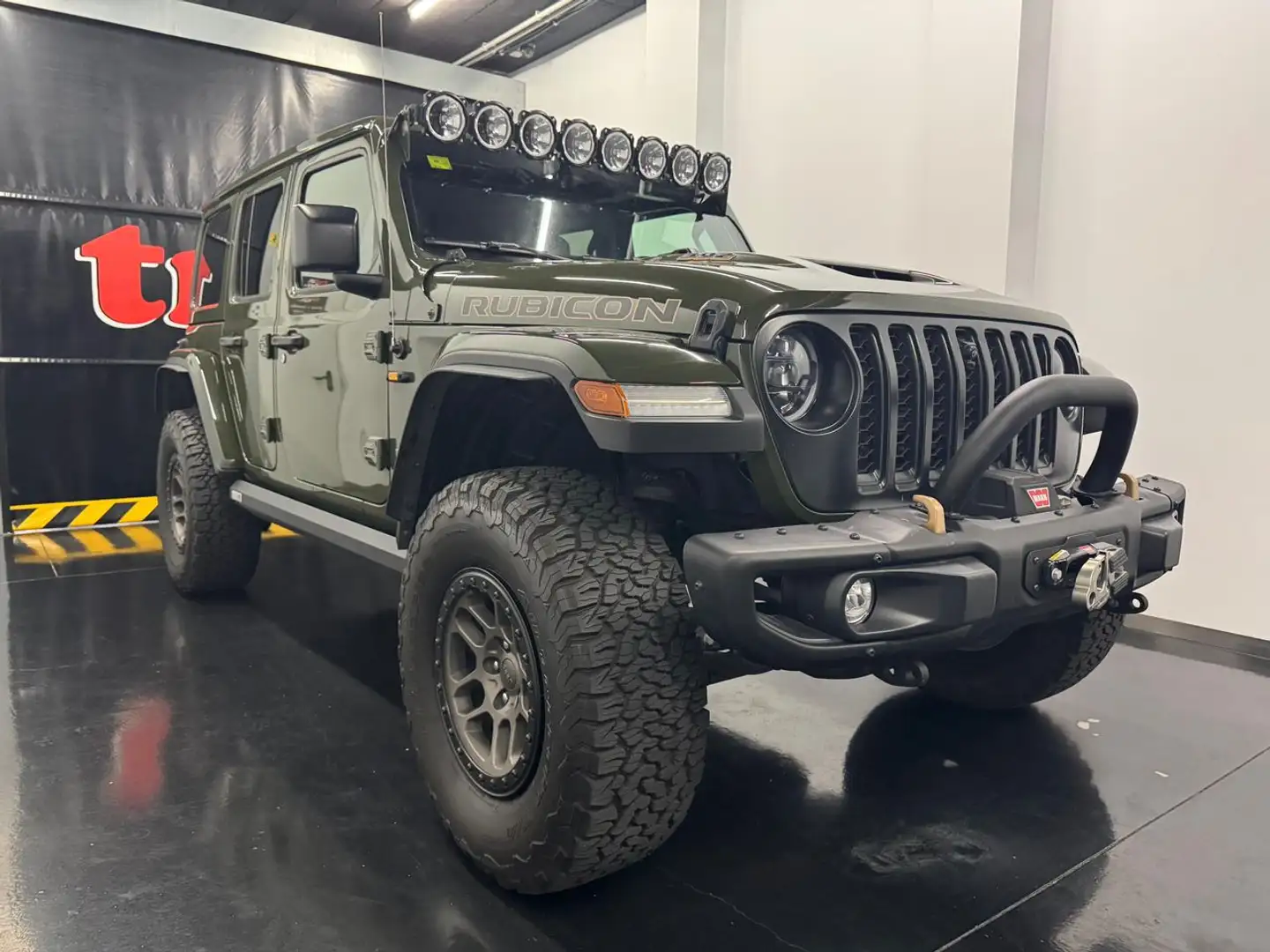 Jeep Wrangler Rubicon Hemi 392 Verde - 1