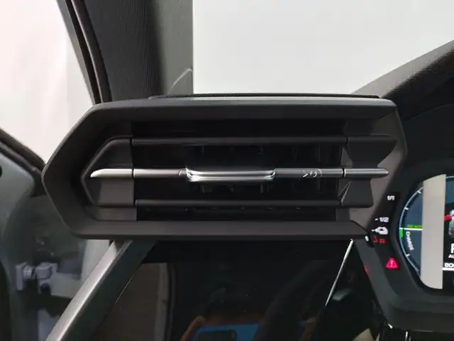Audi A3 view 11
