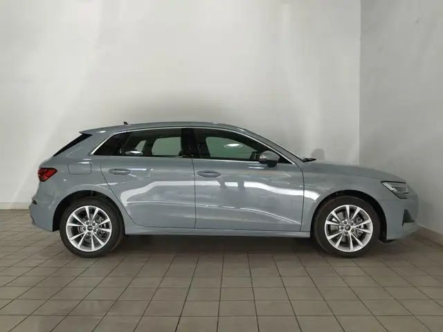 Audi A3 view 3