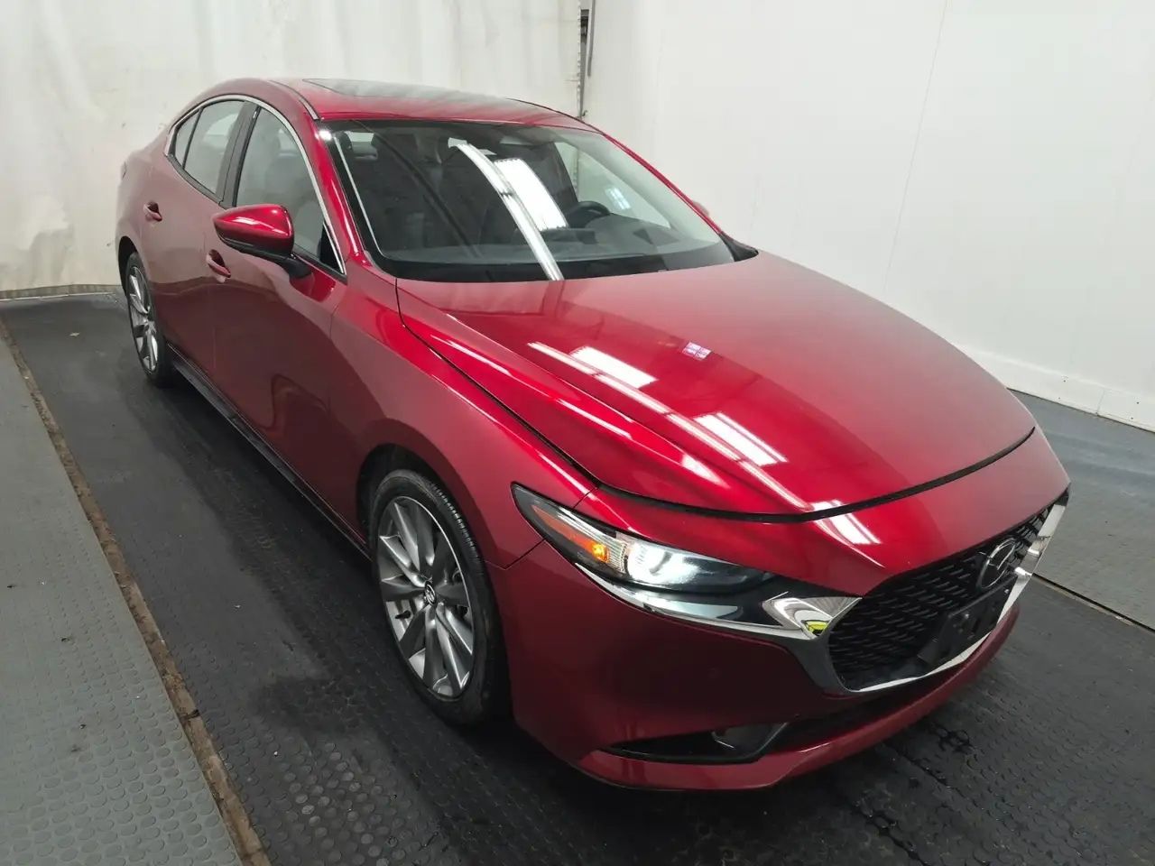 Mazda 3 снимка Mazda 3