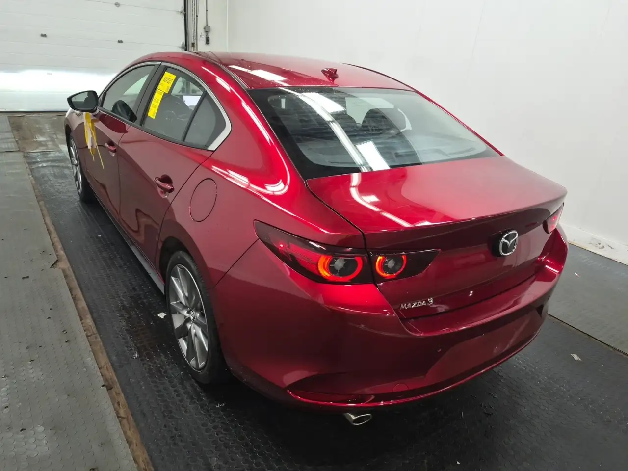 Mazda 3 снимка Mazda 3