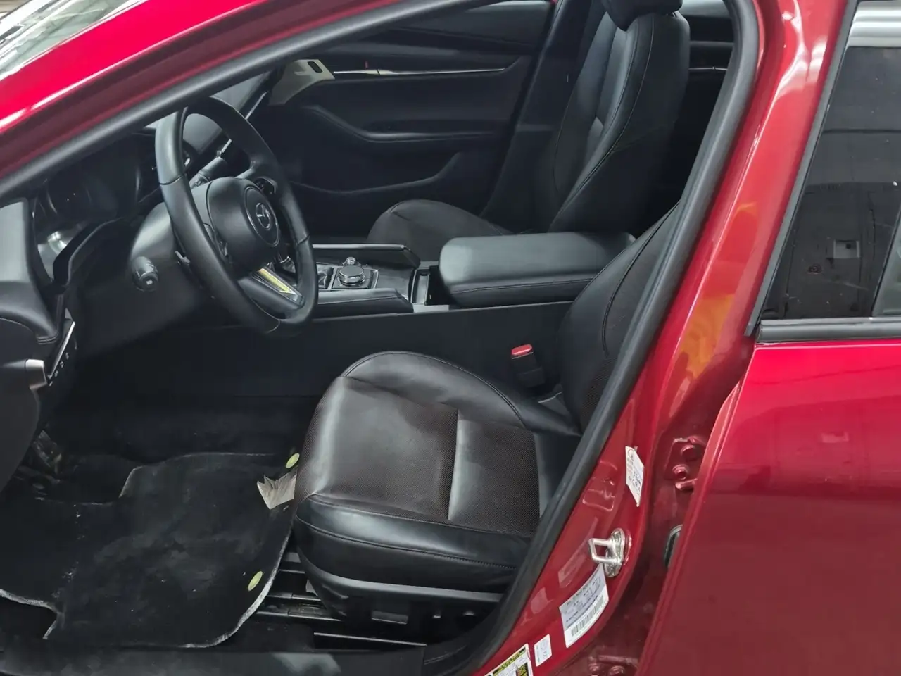 Mazda 3 снимка Mazda 3