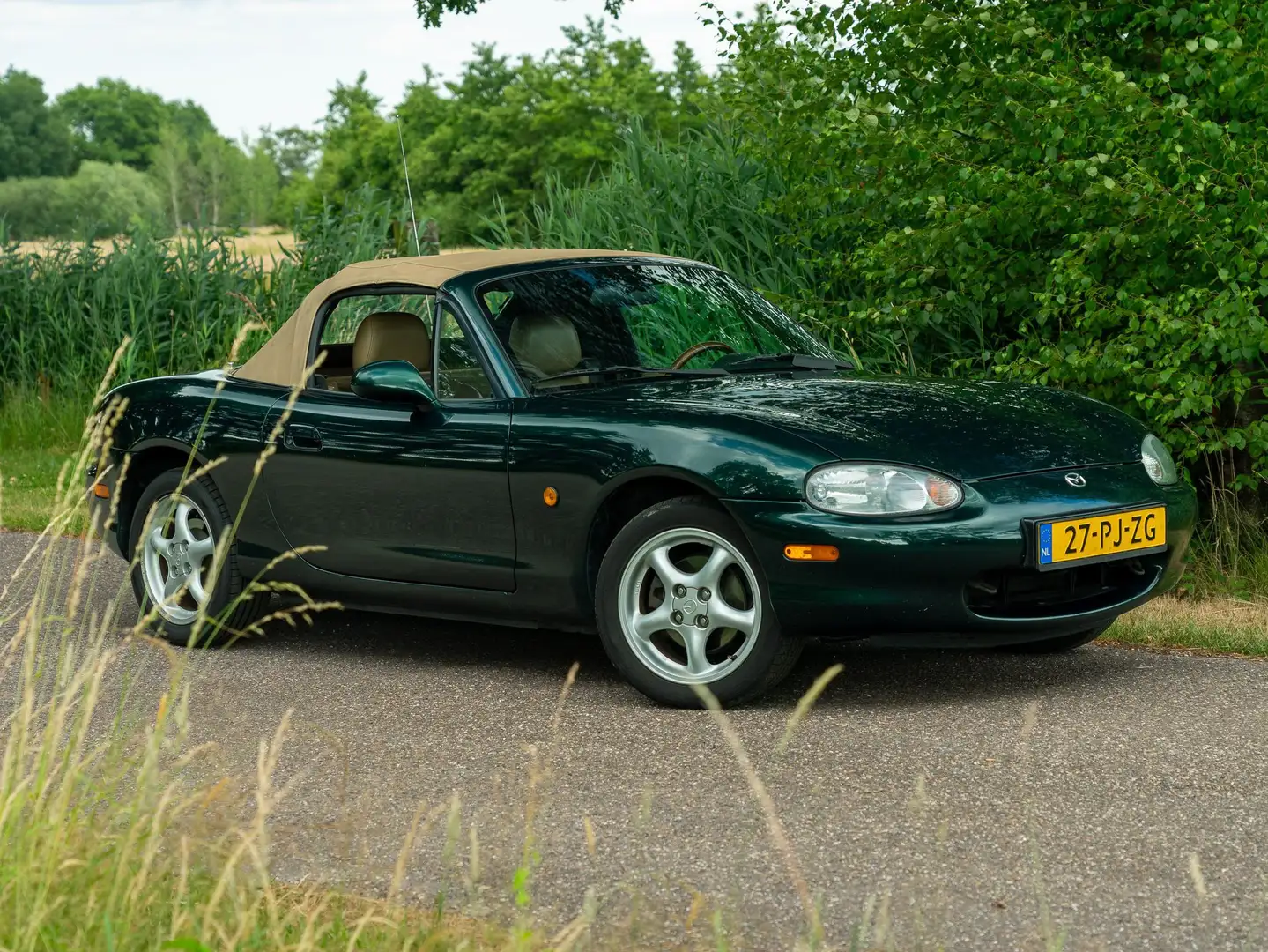 Mazda MX-5 1.6i Vert - 1