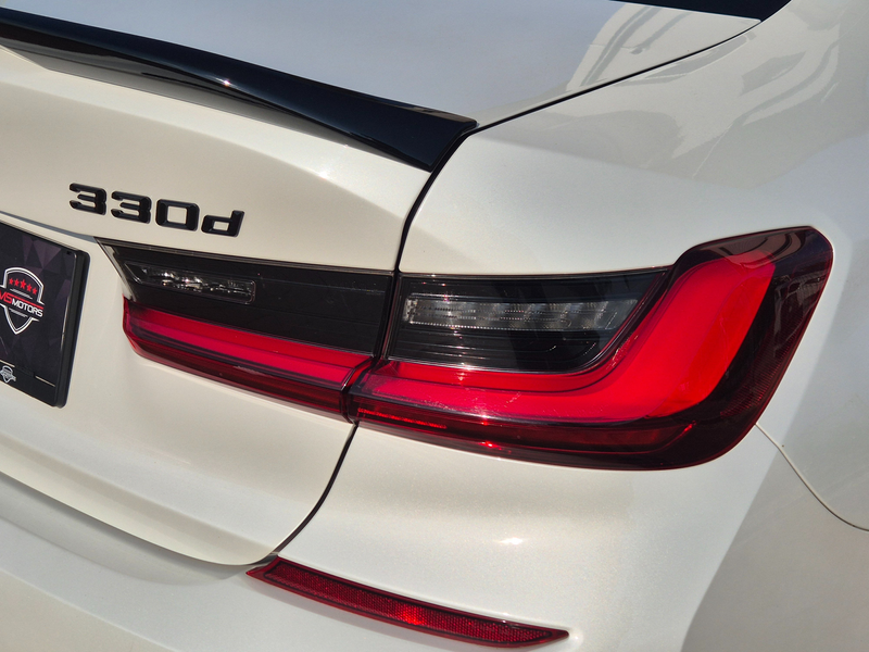 BMW 330 d*M PAKET*HEAD UP*LASER*GLSD*LASER*RFK*KREDIT — photo 12