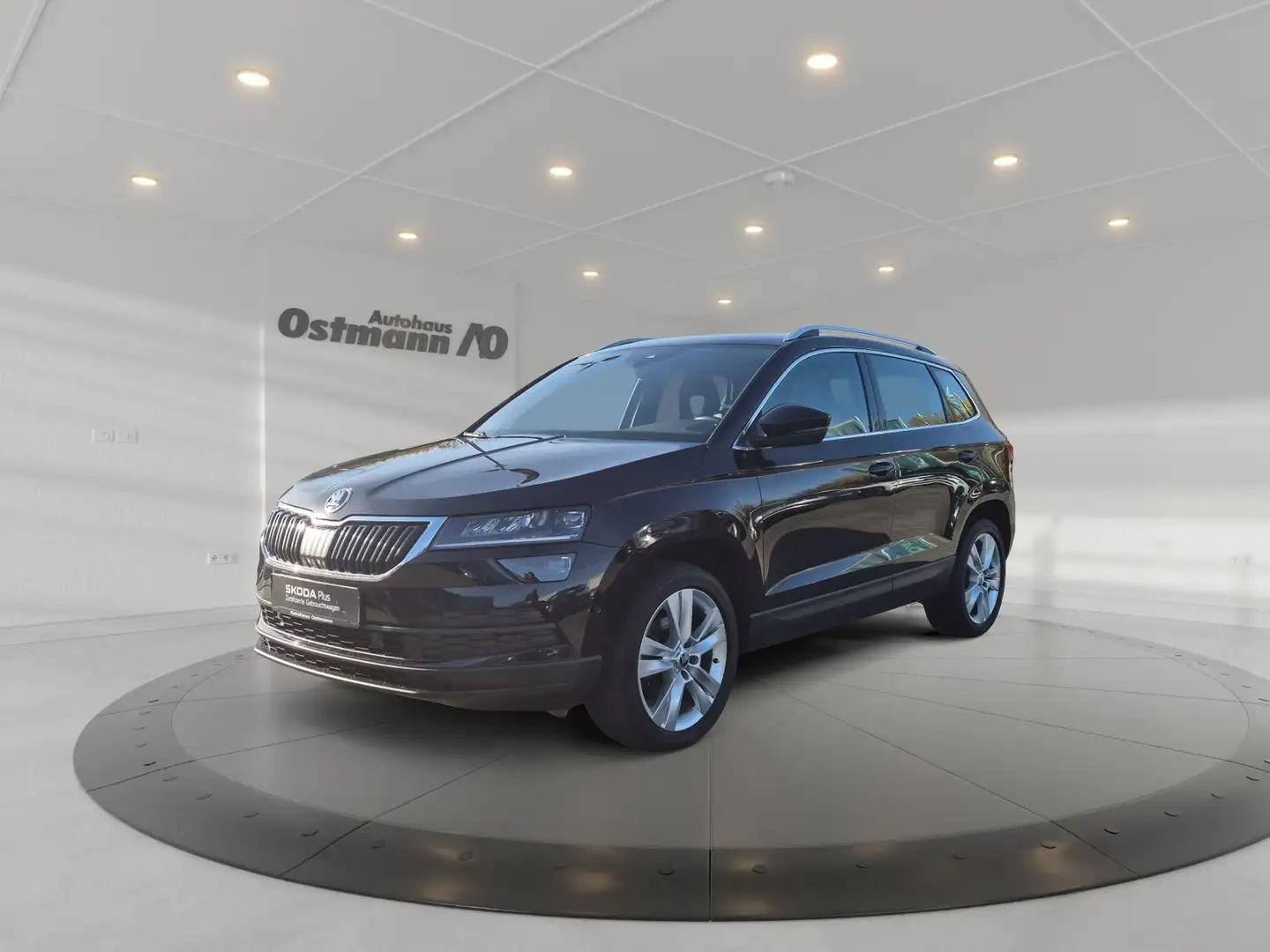 Skoda Karoq Style 110kw TSI *PANO*LED*SmartLink*SHZ*PDC Noir - 2