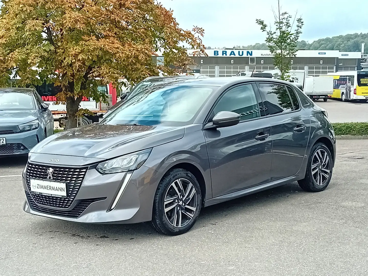 Peugeot 208 Allure EAT8 Navi SHZ Kamera Grau - 2