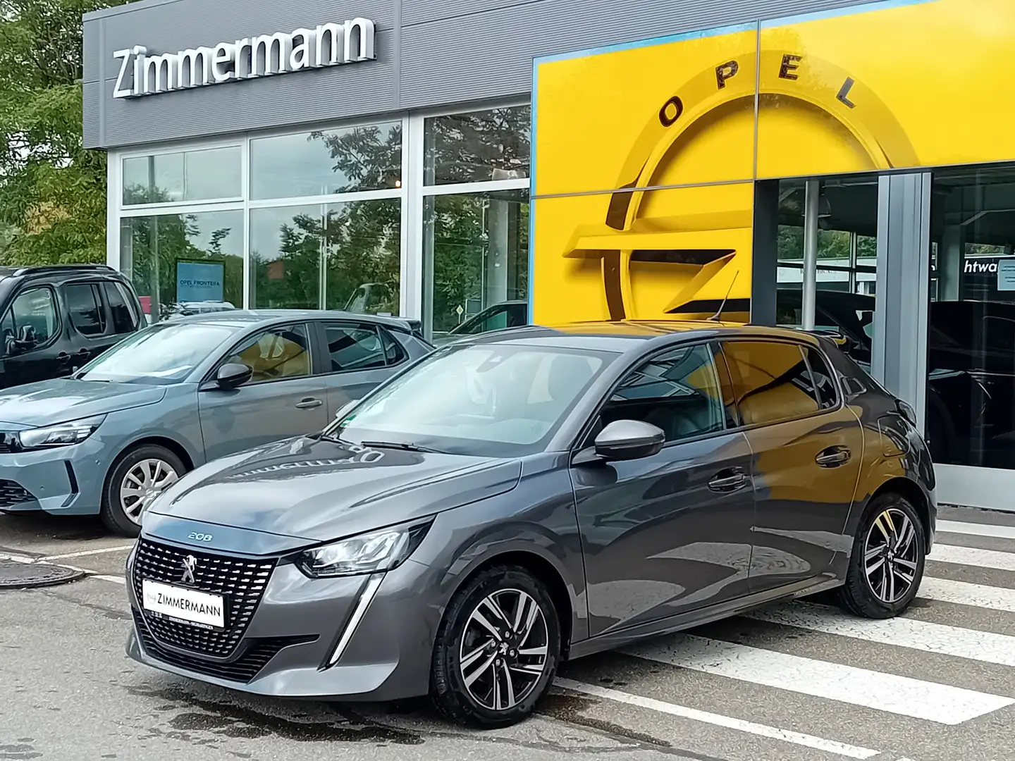 Peugeot 208 Allure EAT8 Navi SHZ Kamera Grau - 1
