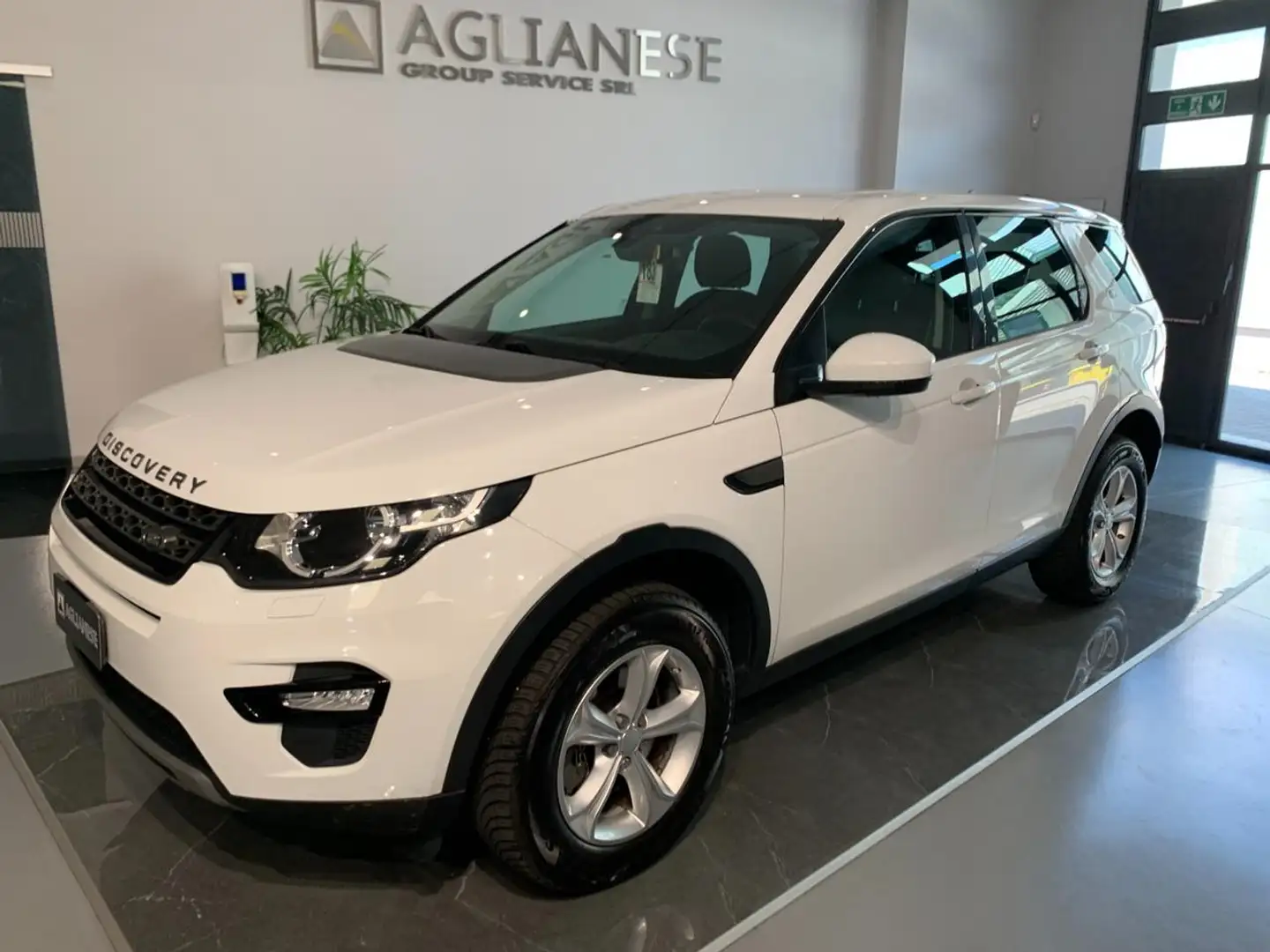 Land Rover Discovery Sport 2.0 TD4 150 CV HSE Bianco - 1
