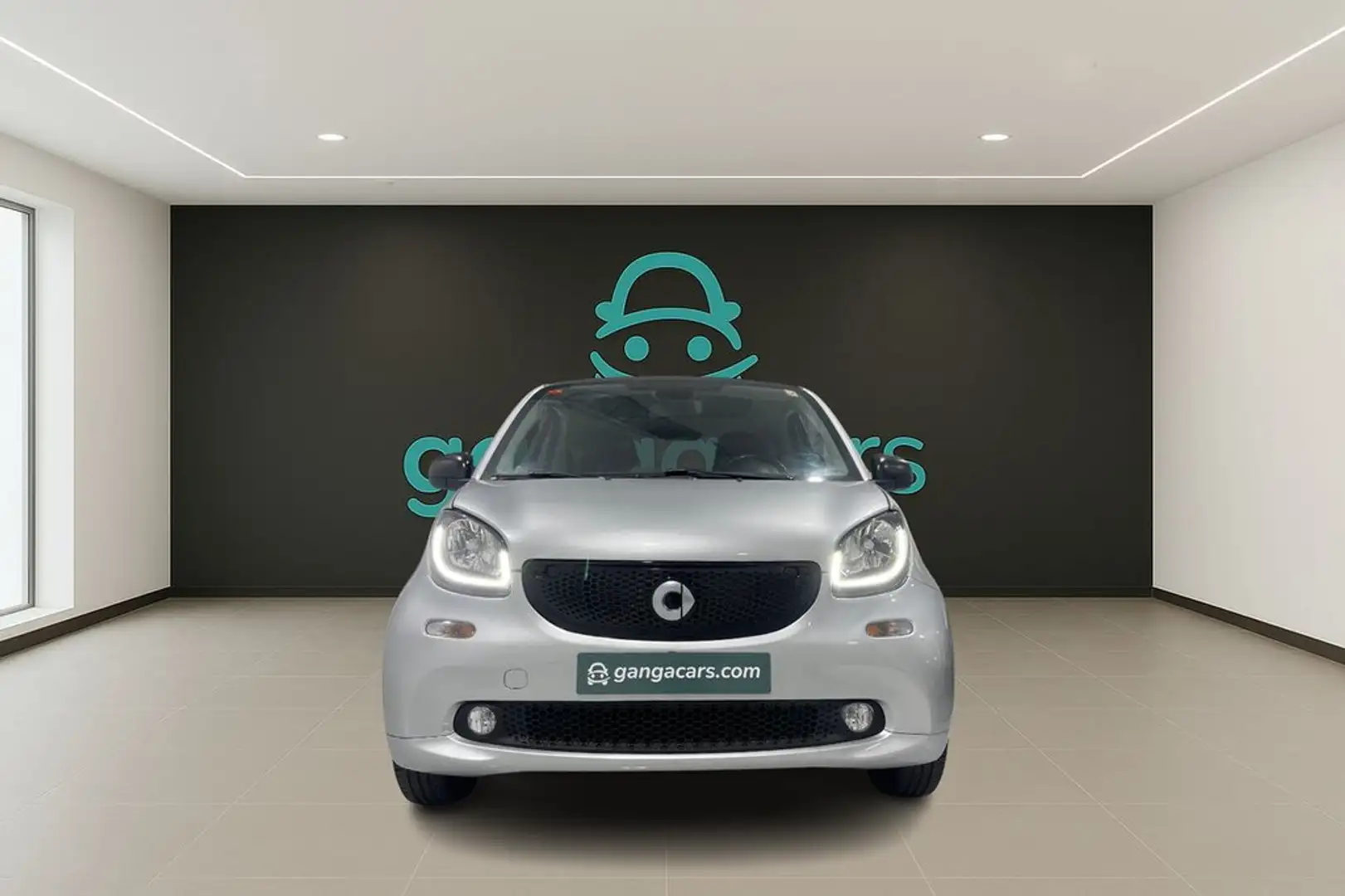 smart forTwo 0.9 66kW (90CV) COUPE Gris - 2