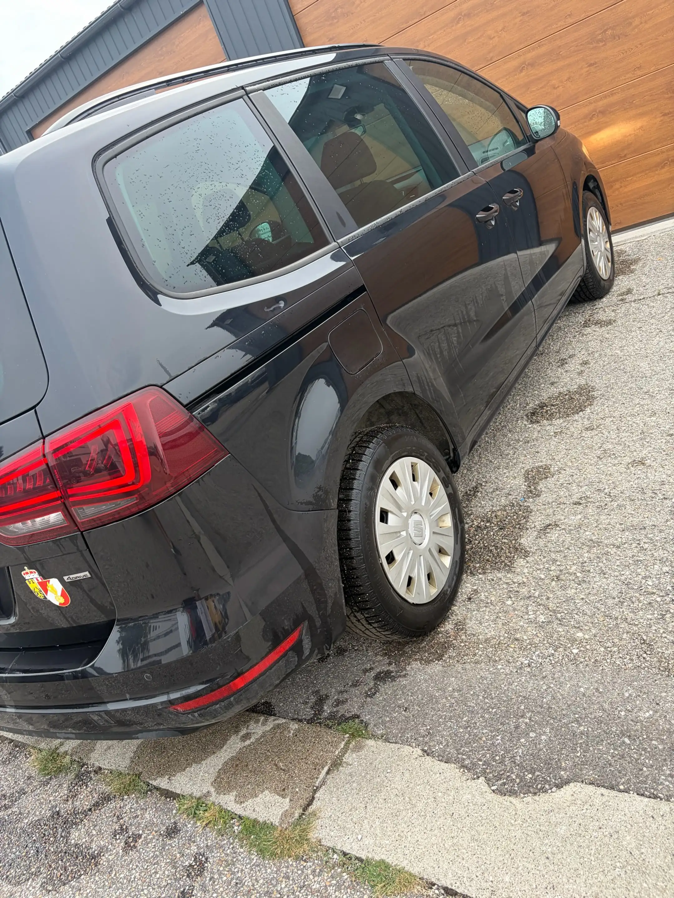 SEAT Alhambra Executive 2,0 TDI CR — photo 6