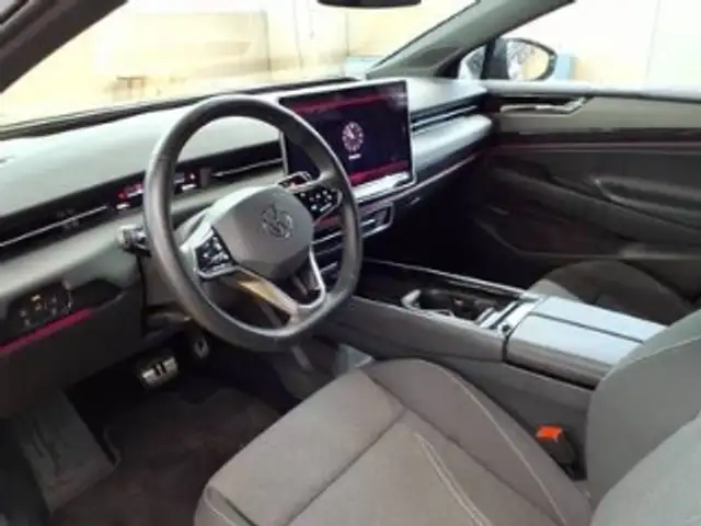 Volkswagen Id.7 view 3