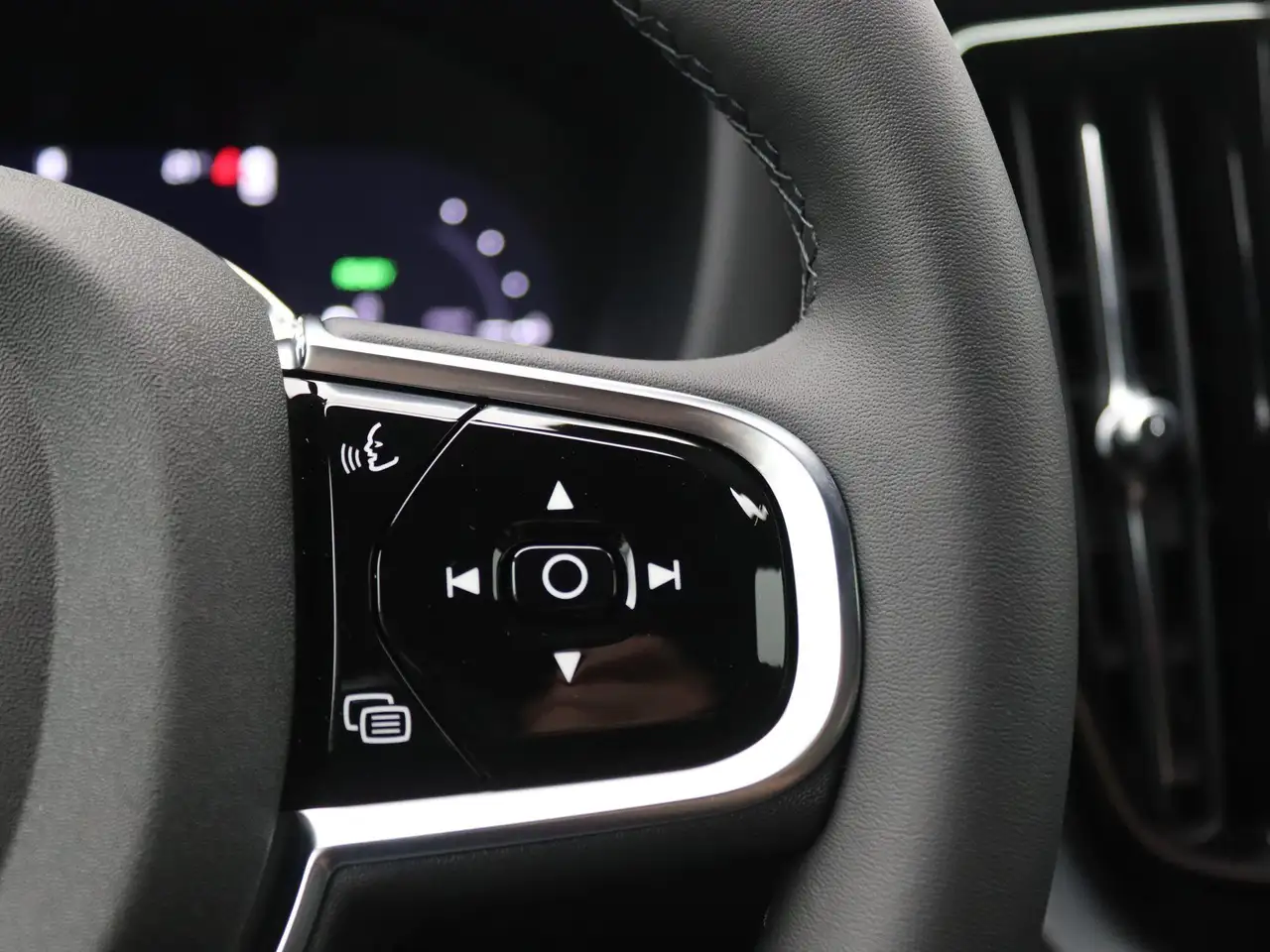 Volvo XC60 2026 — фото 20