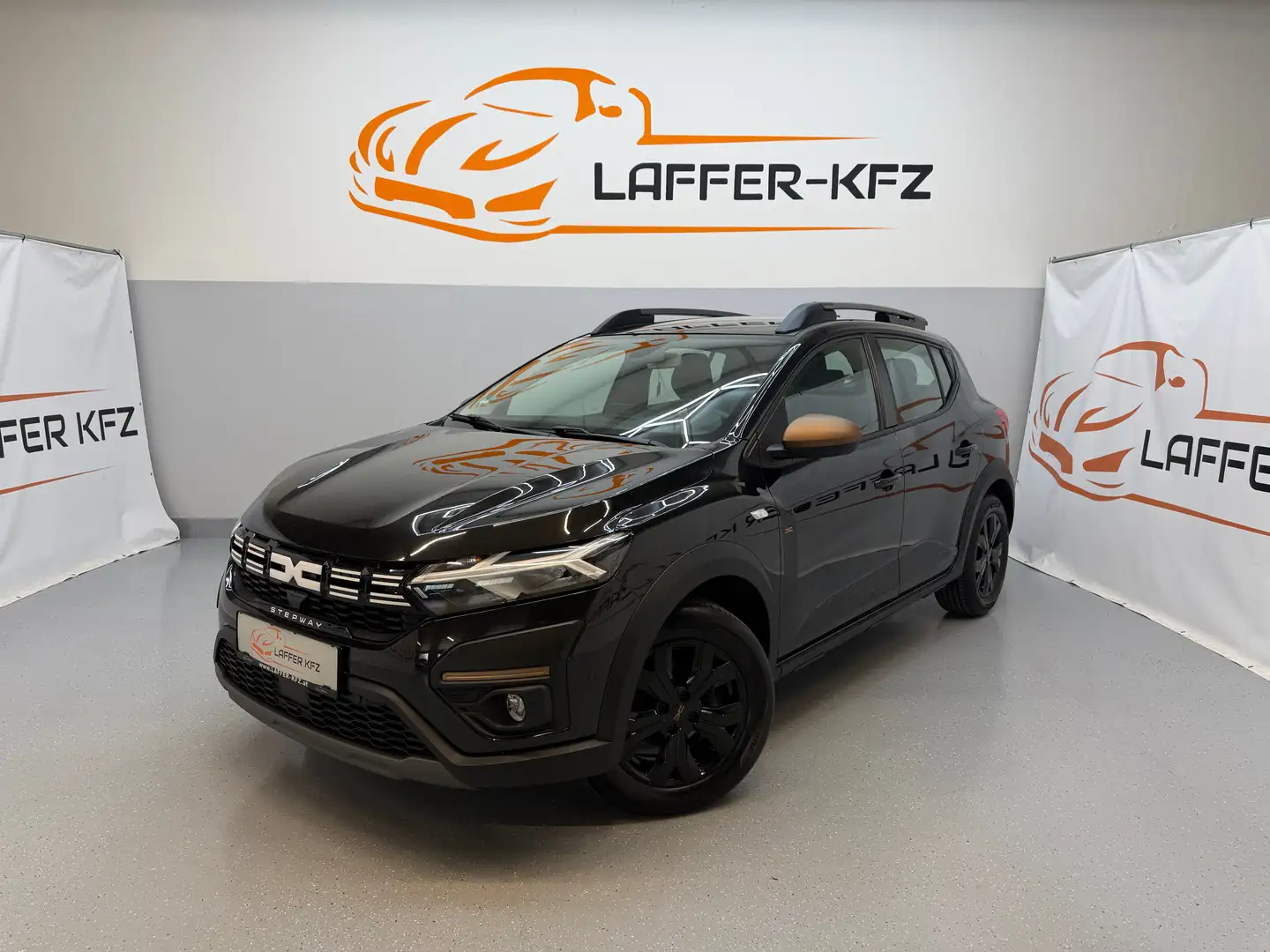 Dacia Sandero Stepway Extreme TCe 90 KLIMAAUTO SITZHZG TEMP Schwarz - 1