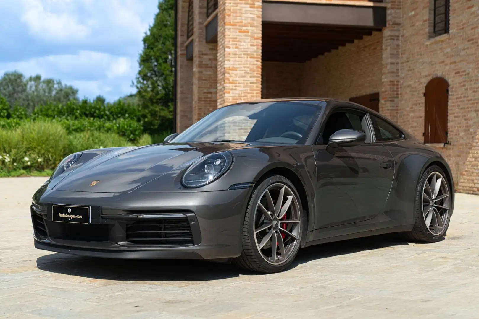 Porsche 992 (911) CARRERA 4S Grau - 1