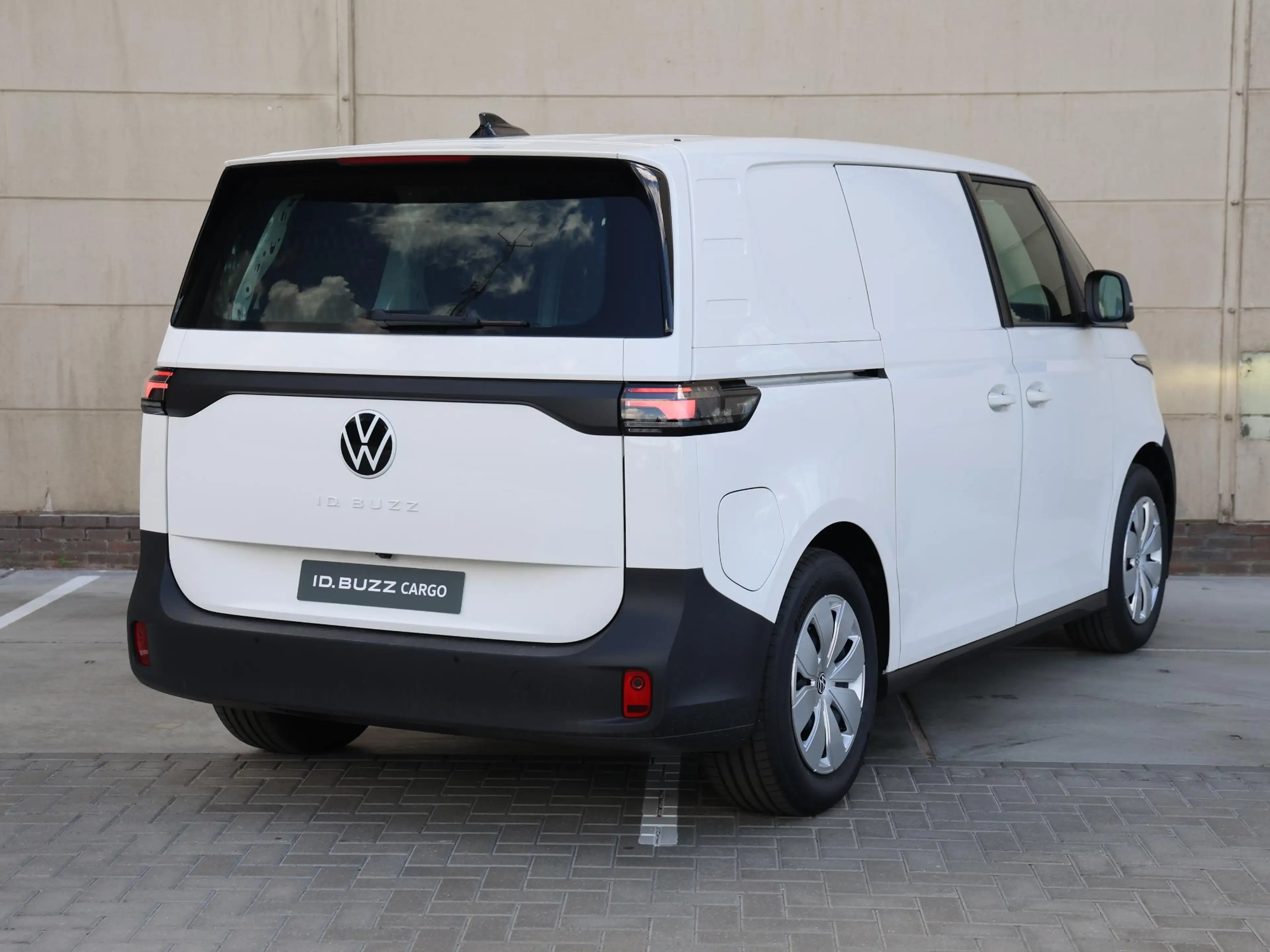 Volkswagen ID. Buzz Cargo Economy Limited Edition Elektromotor 210 kW (286 p — photo 5