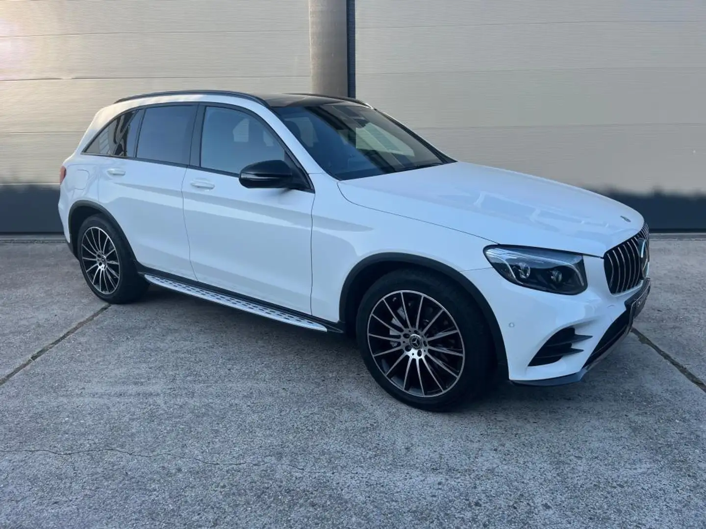 Mercedes-Benz GLC 300 4MATIC Pano / Burmeester / Led / Elektrische trekh Blanc - 2