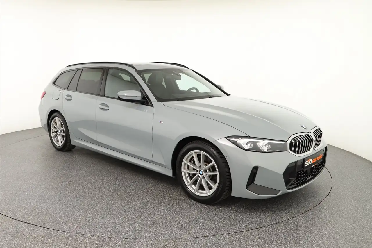 BMW 330