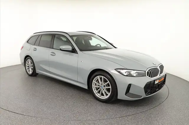 Bmw 330 i xDrive M Sport 360°*ACC*AHK*Pano*HUD*NAV*LM