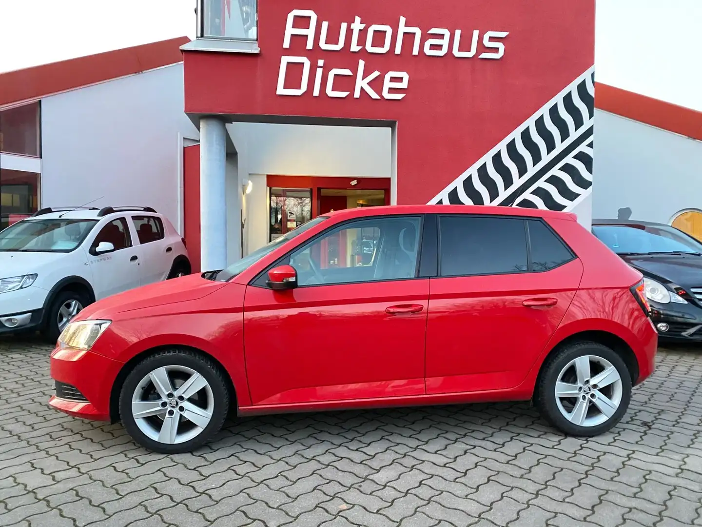 Skoda Fabia Active Klima 5türig Rot - 2