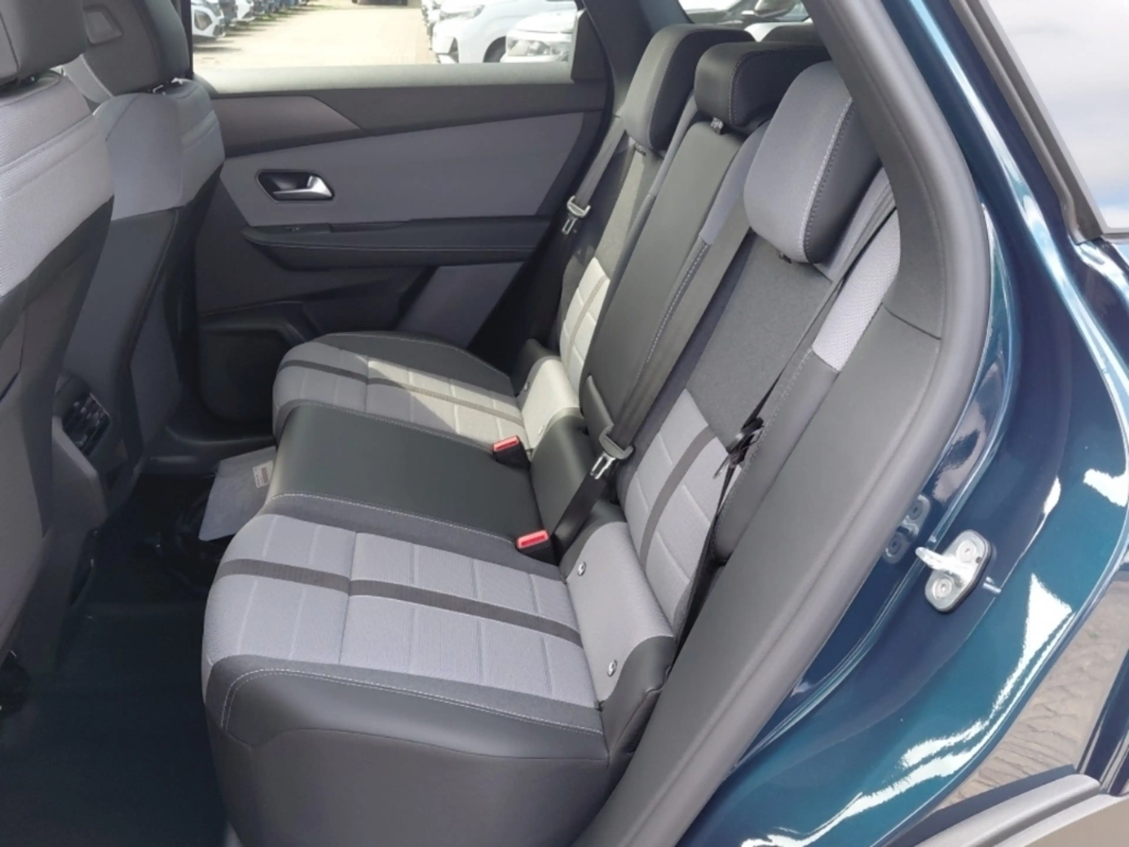 Opel Grandland GS Hybrid 145PS Navi 360 Kamera Keyless Entry Keyl — photo 14