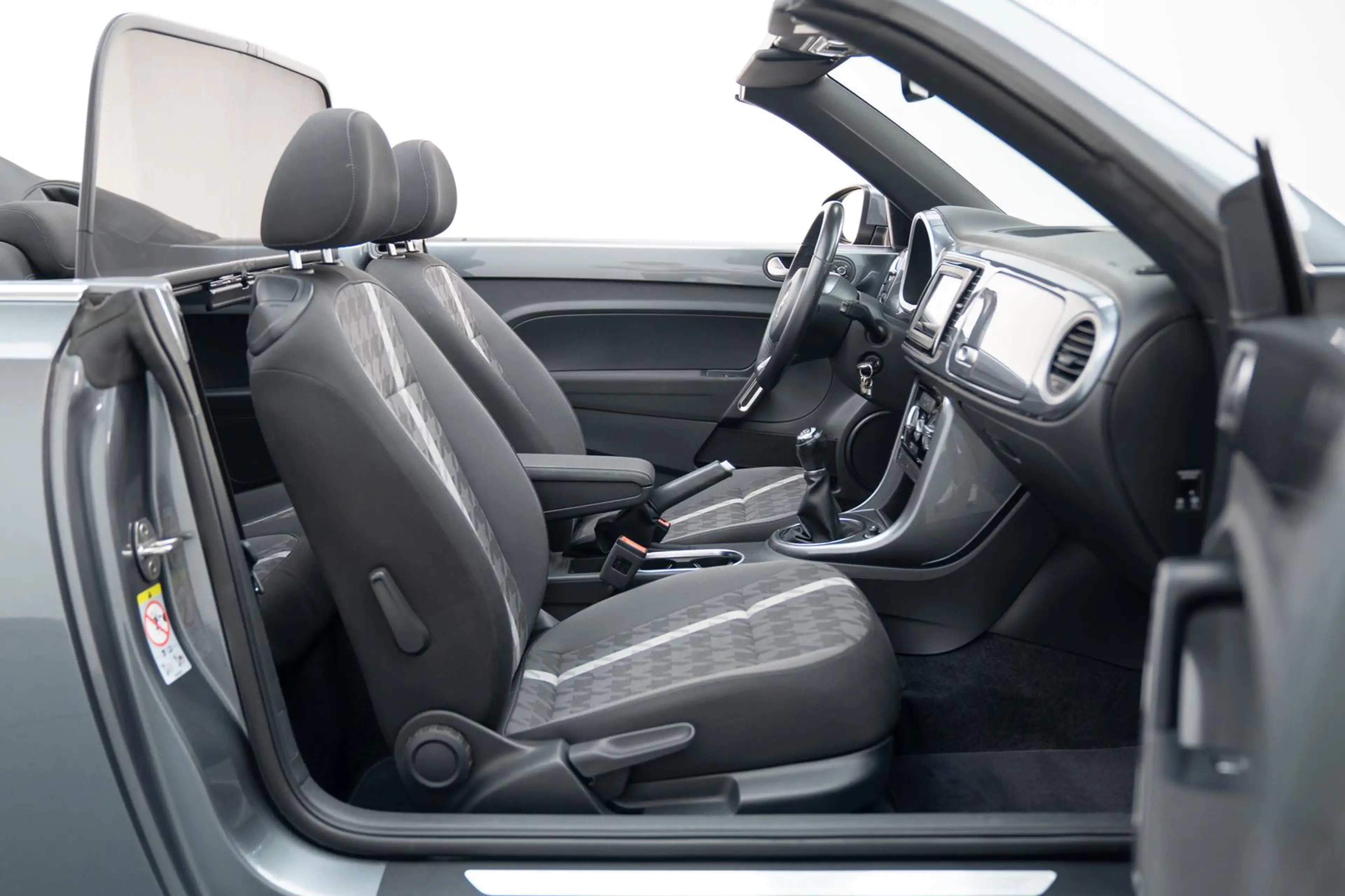 Volkswagen Beetle Design 1.4*1.HAND*BI-XENON*APPCONNECT*AHK* — photo 14