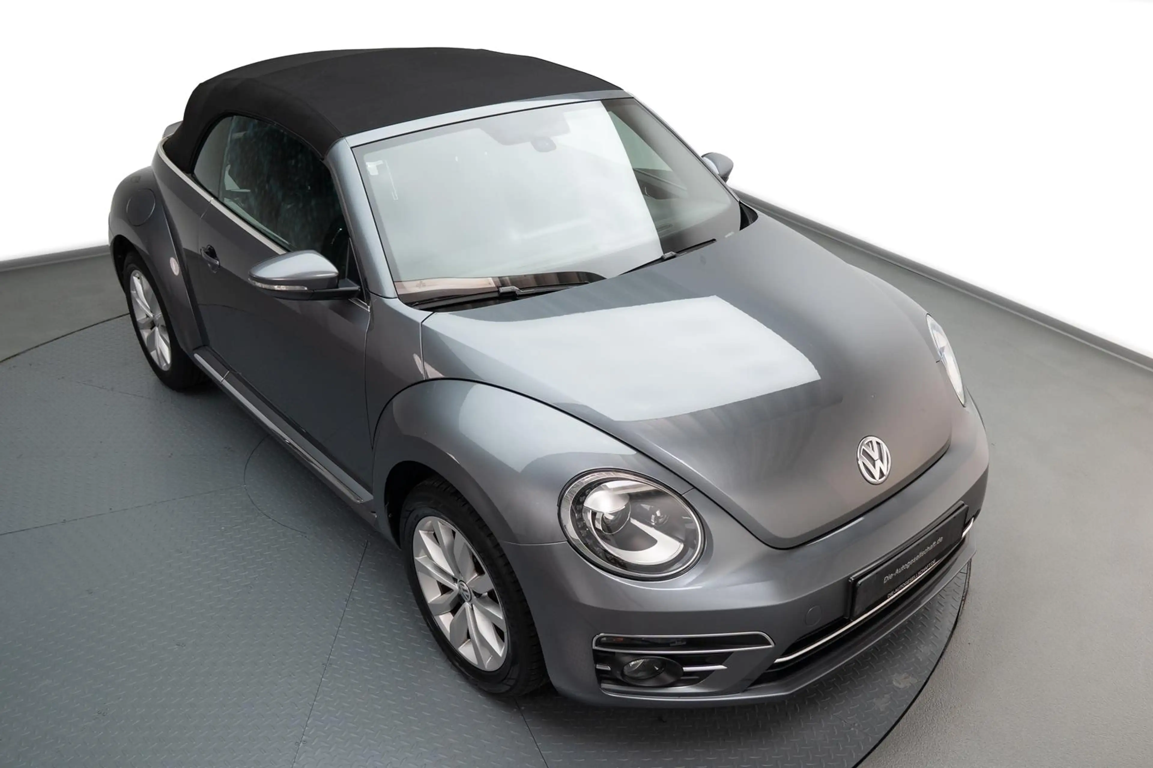 Volkswagen Beetle Design 1.4*1.HAND*BI-XENON*APPCONNECT*AHK* — photo 10